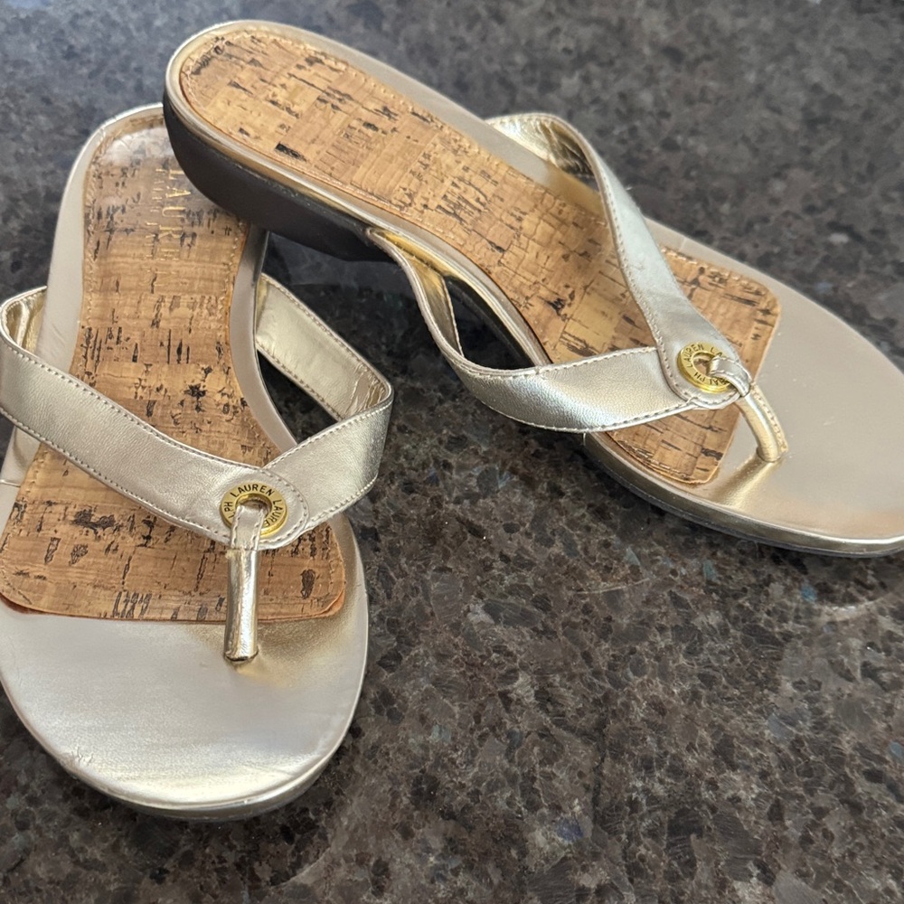 Ralph Lauren Metallic Gold Cork-Detail Thong Sandals Flip Floos - Size 8 - NWOT - Picture 3 of 7